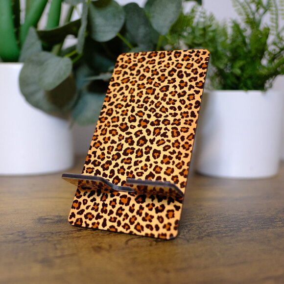 Handmade Cellphone Stand/Dock, Animal Print, iphone, samsung, android, gift - Picture 1 of 4
